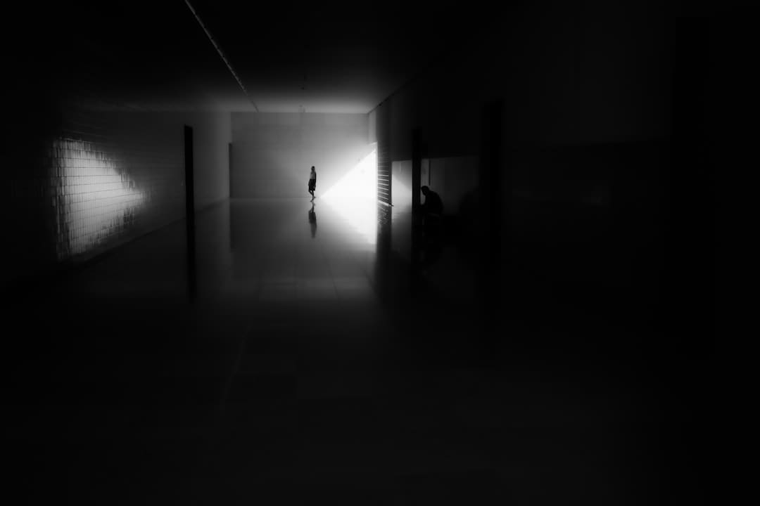 《子夜归》徐凯是干什么的?